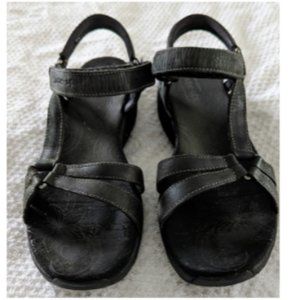 Sketchers Shape Ups Women’s Black Leather Sandals